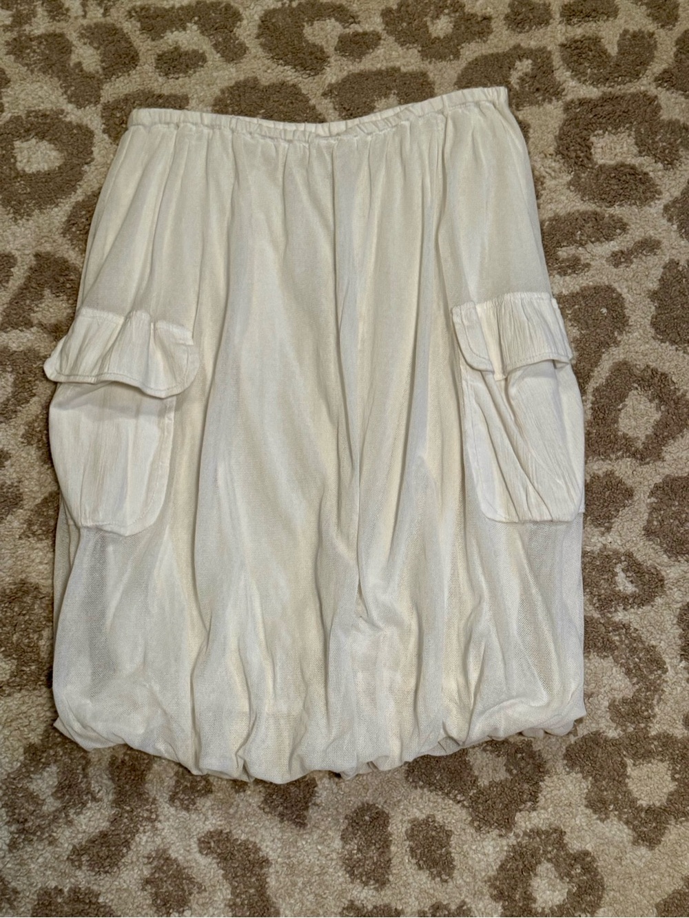 Max Studio Cream Bubble-Hem A-Line Skirt with Pocket Details, Size Small